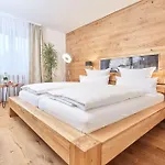 Zum Fischer Am ***s Hotel 3*