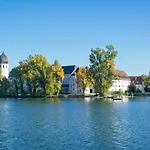 Hotel Zum Fischer Am ***s 3*