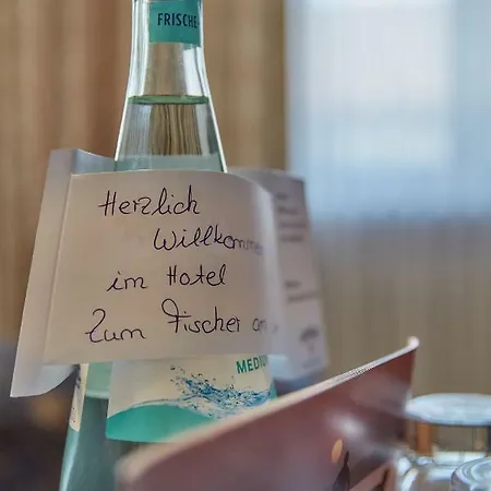 ホテル Zum Fischer Am ***s
